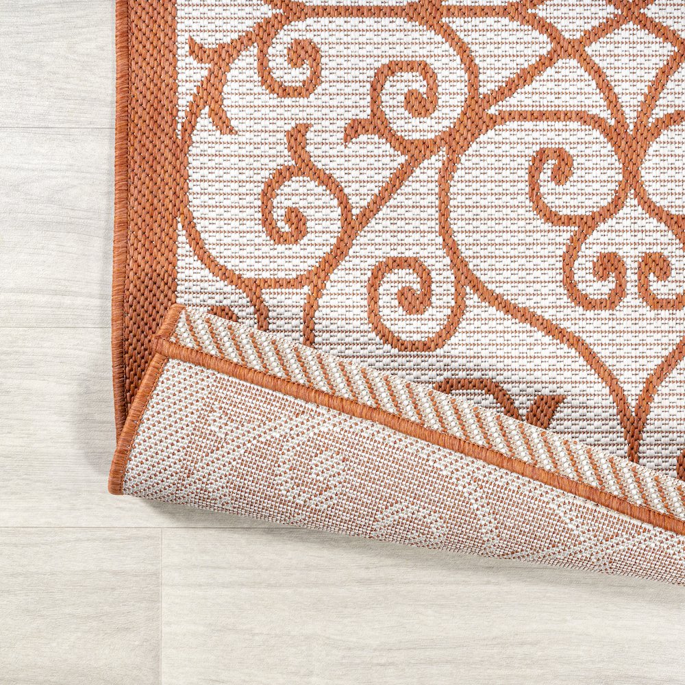 Madrid Vintage Filigree Textured Weave Indoor/Outdoor Runner Rug. Picture 3