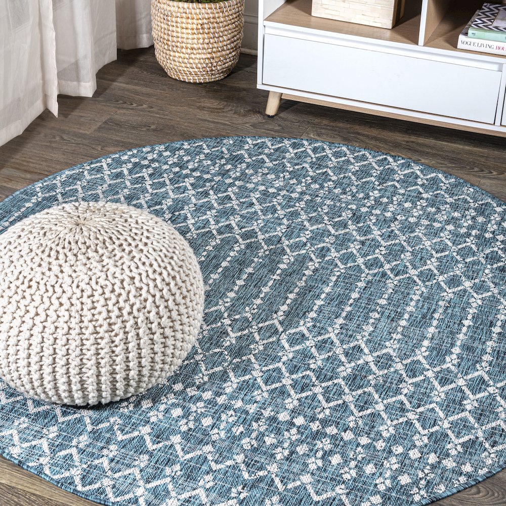 Ourika Moroccan Geometric Textured Weave Indoor/Outdoor Round Rug. Picture 2