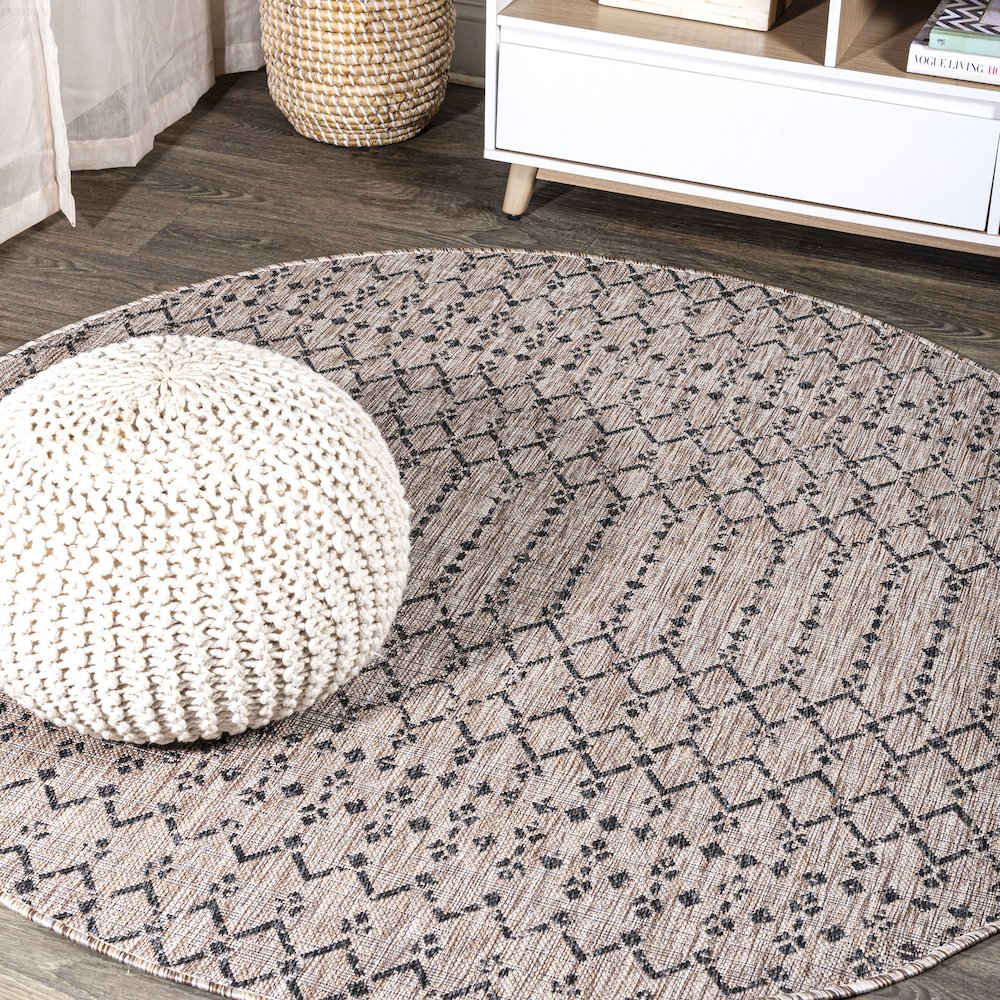 Ourika Moroccan Geometric Textured Weave Indoor/Outdoor Round Rug. Picture 2