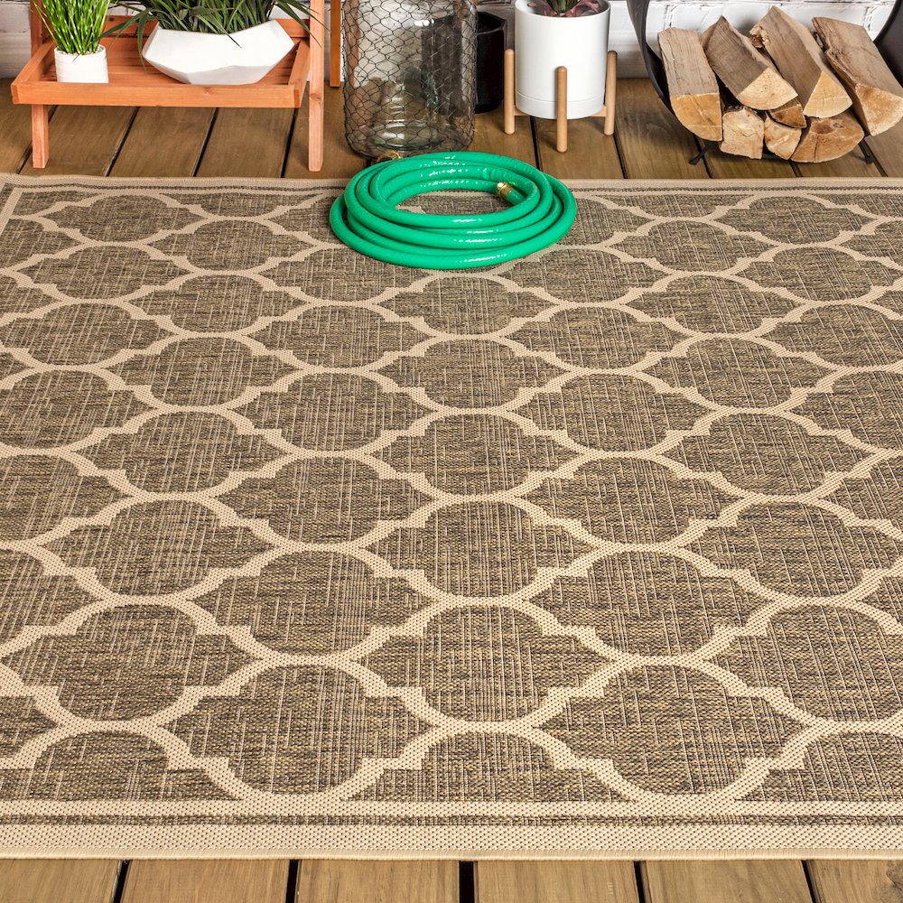 Trebol Moroccan Trellis Textured Weave Indoor/Outdoor Area Rug. Picture 4