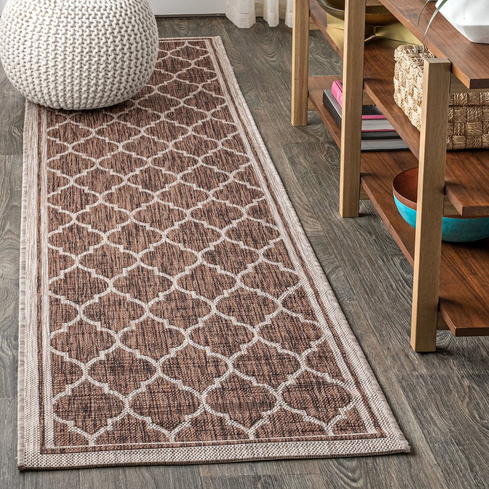 Trebol Moroccan Trellis Textured Weave Indoor/Outdoor Area Rug. Picture 2
