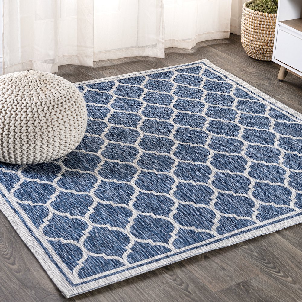 Trebol Moroccan Trellis Textured Weave Indoor/Outdoor Area Rug. Picture 2