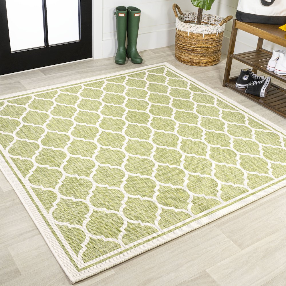 Trebol Moroccan Trellis Textured Weave Indoor/Outdoor Area Rug. Picture 2