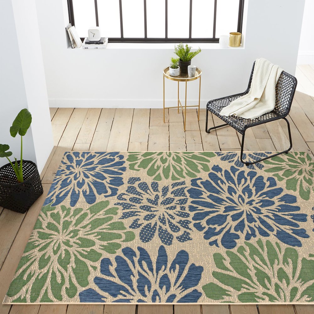 Zinnia Modern Floral Textured Weave Indoor/Outdoor Area Rug. Picture 10