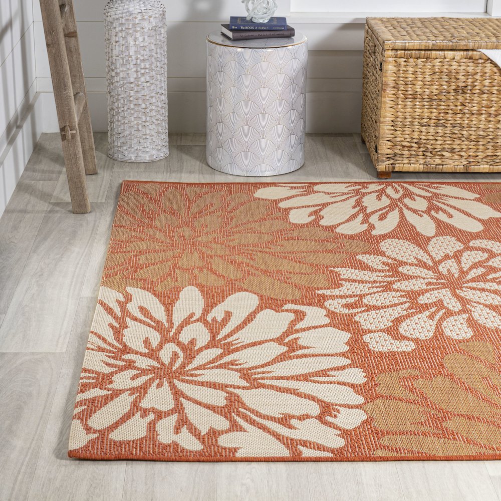 Zinnia Modern Floral Textured Weave Indoor/Outdoor Area Rug. Picture 3