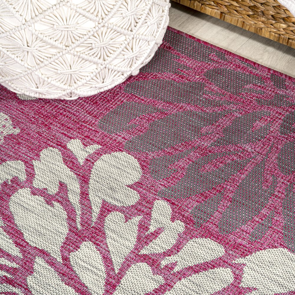 Zinnia Modern Floral Textured Weave Indoor/Outdoor Area Rug. Picture 4