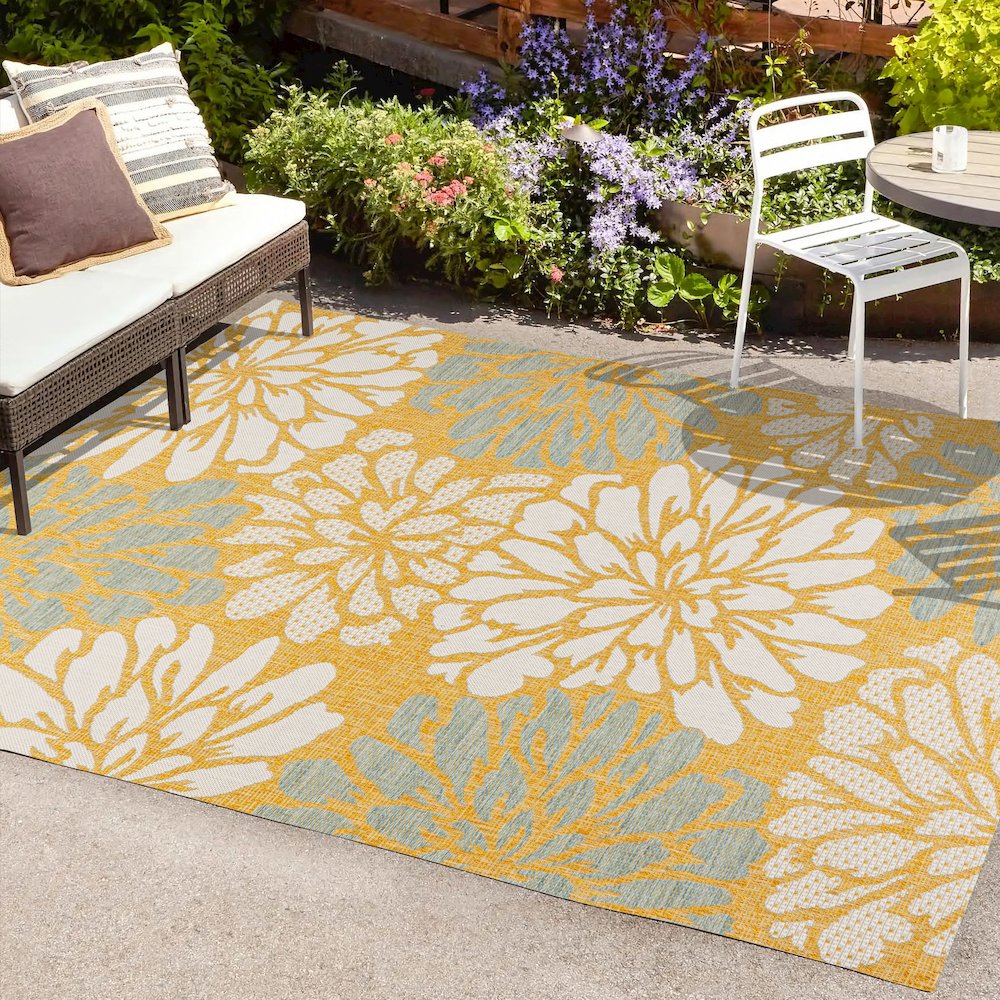 Zinnia Modern Floral Textured Weave Indoor/Outdoor Area Rug. Picture 6