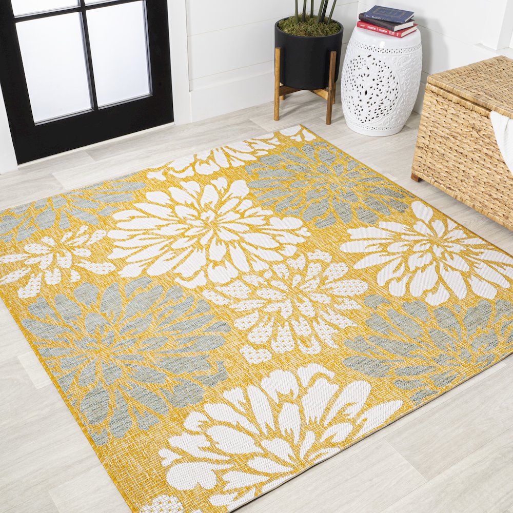 Zinnia Modern Floral Textured Weave Indoor/Outdoor Area Rug. Picture 2