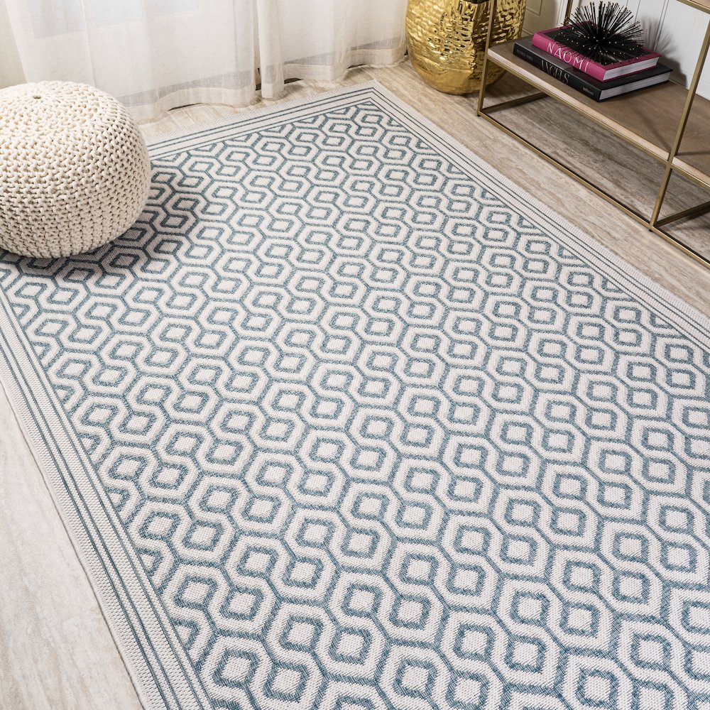 Marvao Diamond Trellis Indoor/Outdoor Area Rug. Picture 4