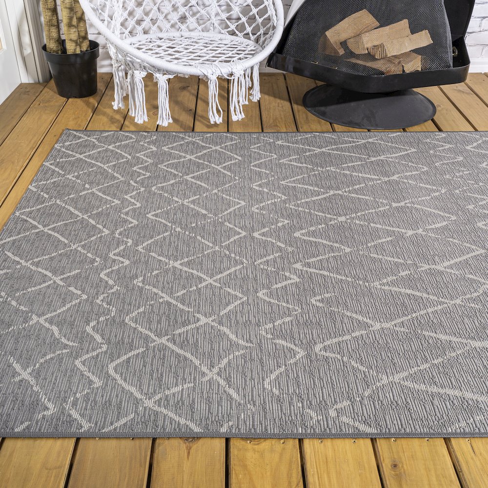 Madaba Moroccan Trellis Indoor/Outdoor Area Rug. Picture 7