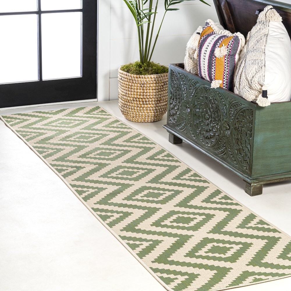 Sintra Diamond Tribal Indoor/Outdoor Area Rug. Picture 2