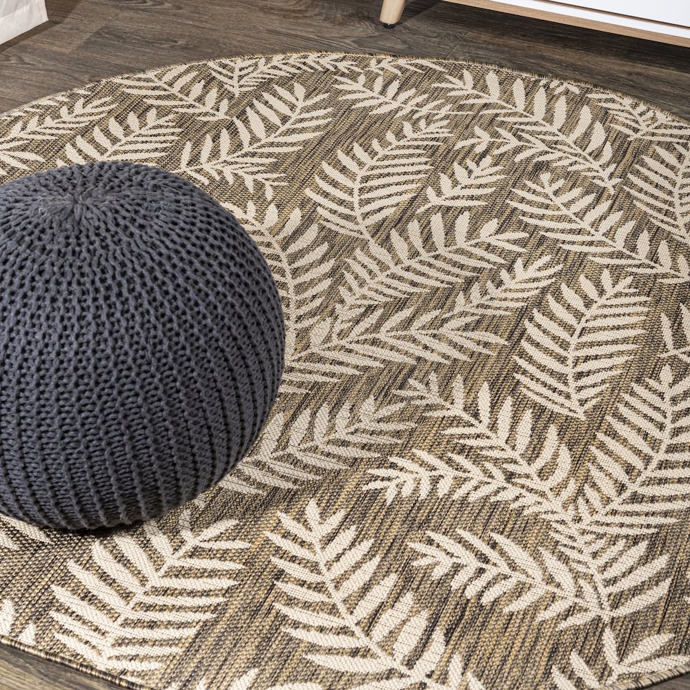 Nevis Palm Frond Indoor/Outdoor Area Rug. Picture 2