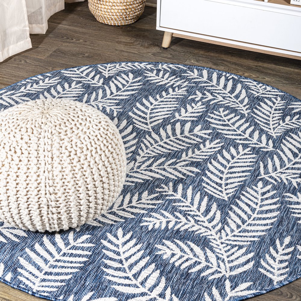 Nevis Palm Frond Indoor/Outdoor Area Rug. Picture 2