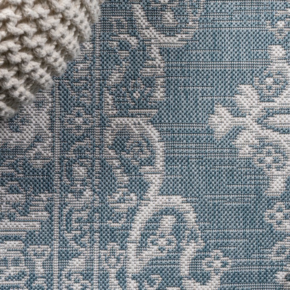 Galon Filigree Indoor/Outdoor Area Rug. Picture 4