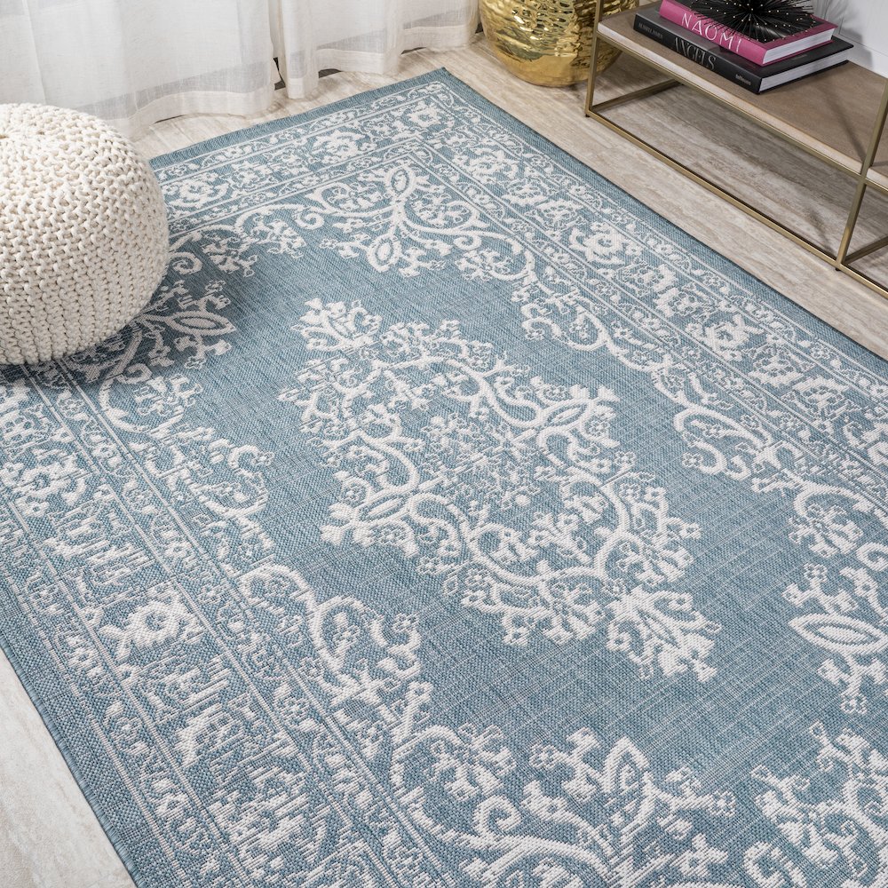 Galon Filigree Indoor/Outdoor Area Rug. Picture 4