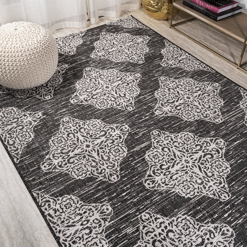 Tuscany Ornate Medallions Indoor/Outdoor Area Rug. Picture 4