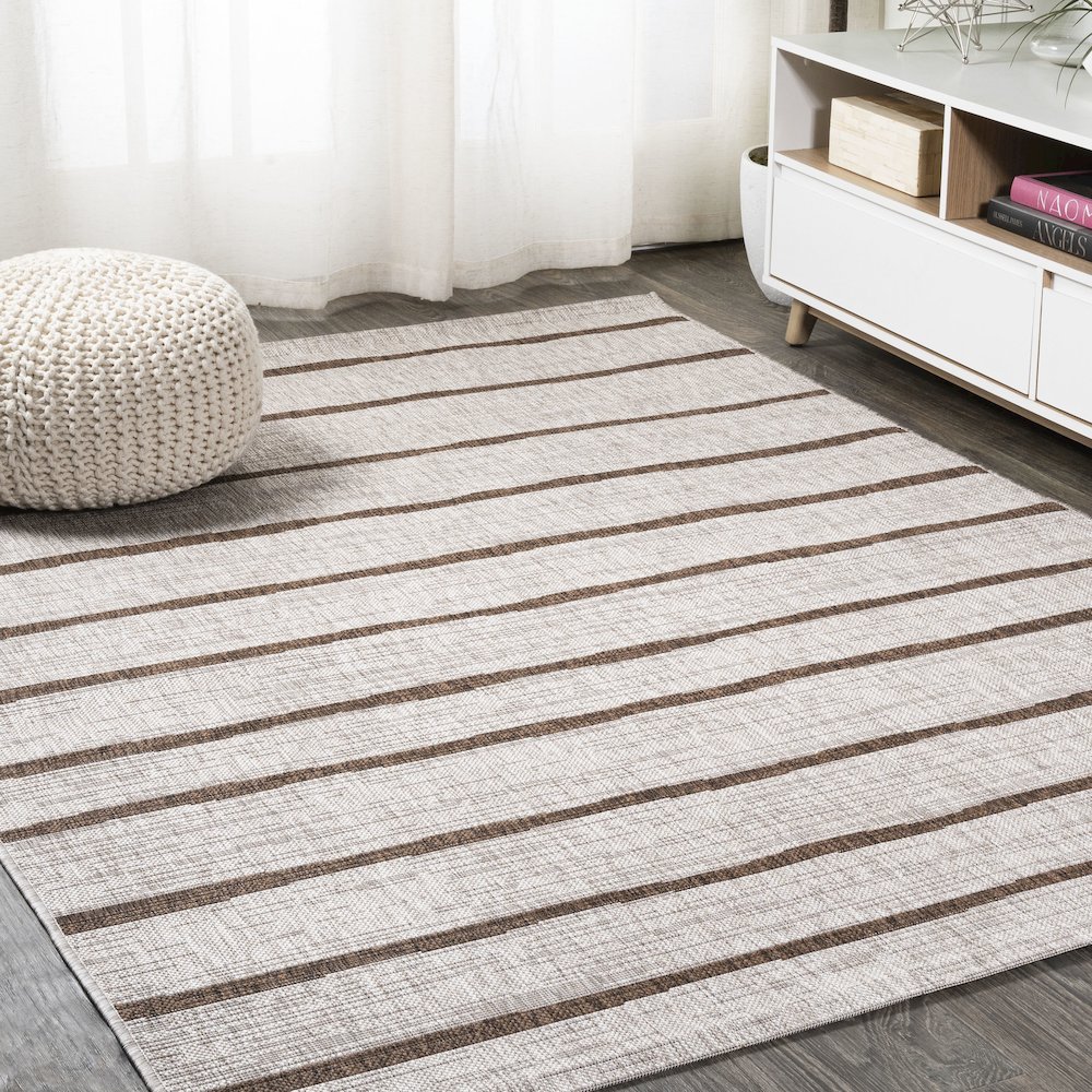 Colonia Berber Stripe Indoor/Outdoor Area Rug. Picture 2