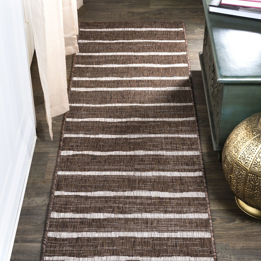 Colonia Berber Stripe Indoor/Outdoor Area Rug. Picture 2