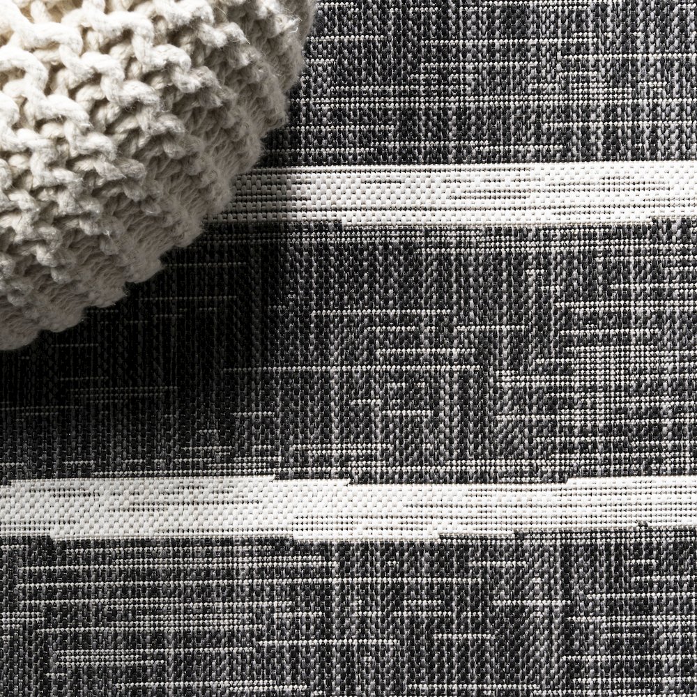 Colonia Berber Stripe Indoor/Outdoor Area Rug. Picture 4