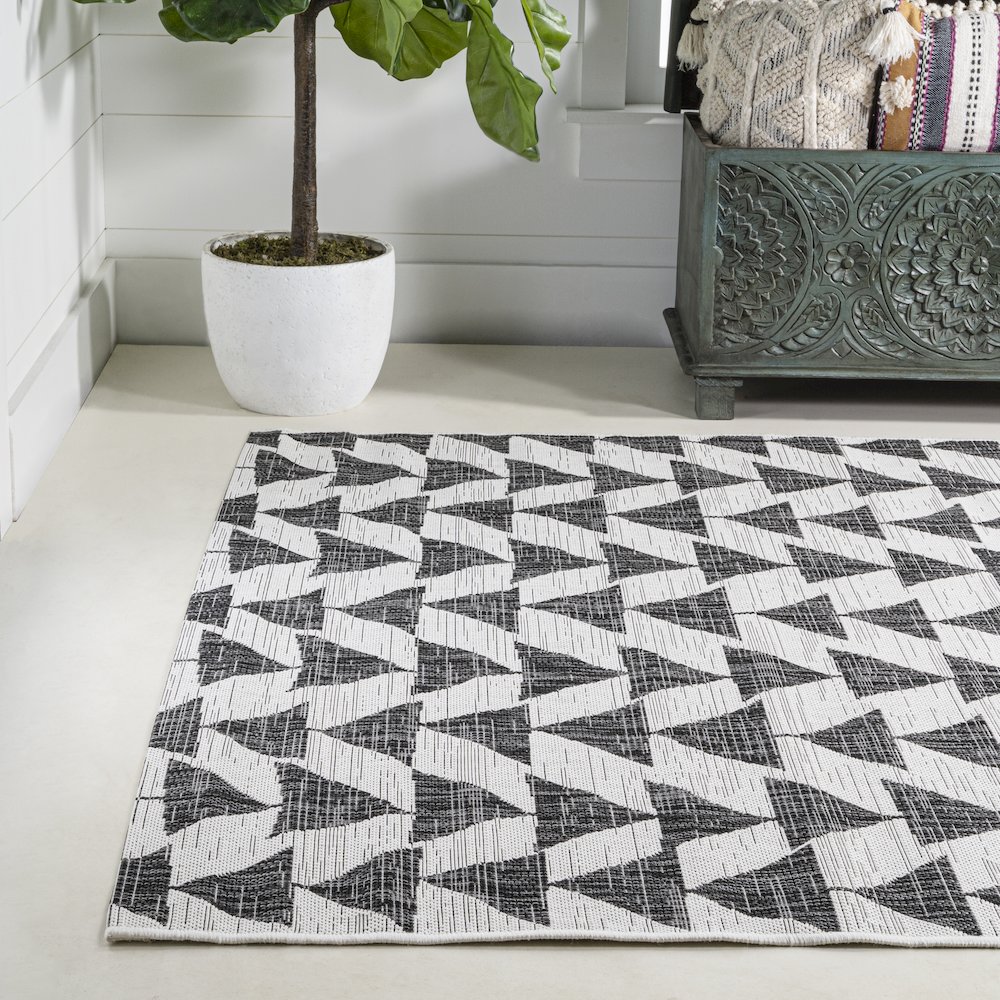 Andratx Modern Tribal Geometric Indoor/Outdoor Area Rug. Picture 3