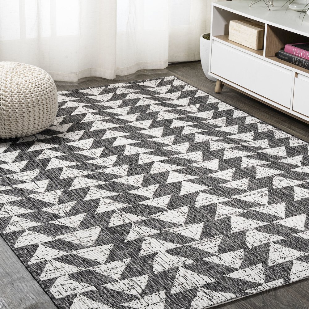 Andratx Modern Tribal Geometric Indoor/Outdoor Area Rug. Picture 2