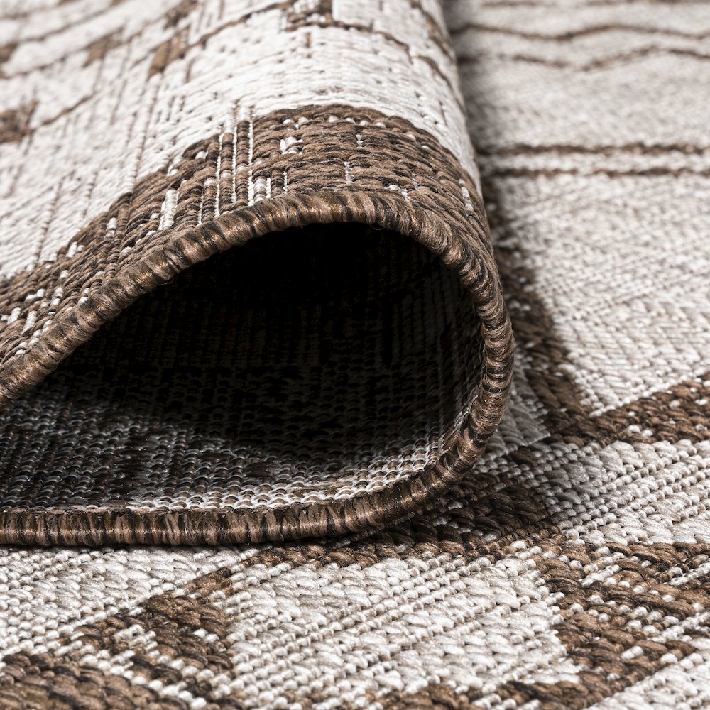 Marokko Diamond Tribal Medallion Indoor/Outdoor Area Rug. Picture 6