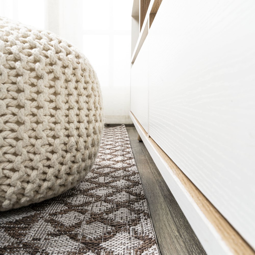 Marokko Diamond Tribal Medallion Indoor/Outdoor Area Rug. Picture 7