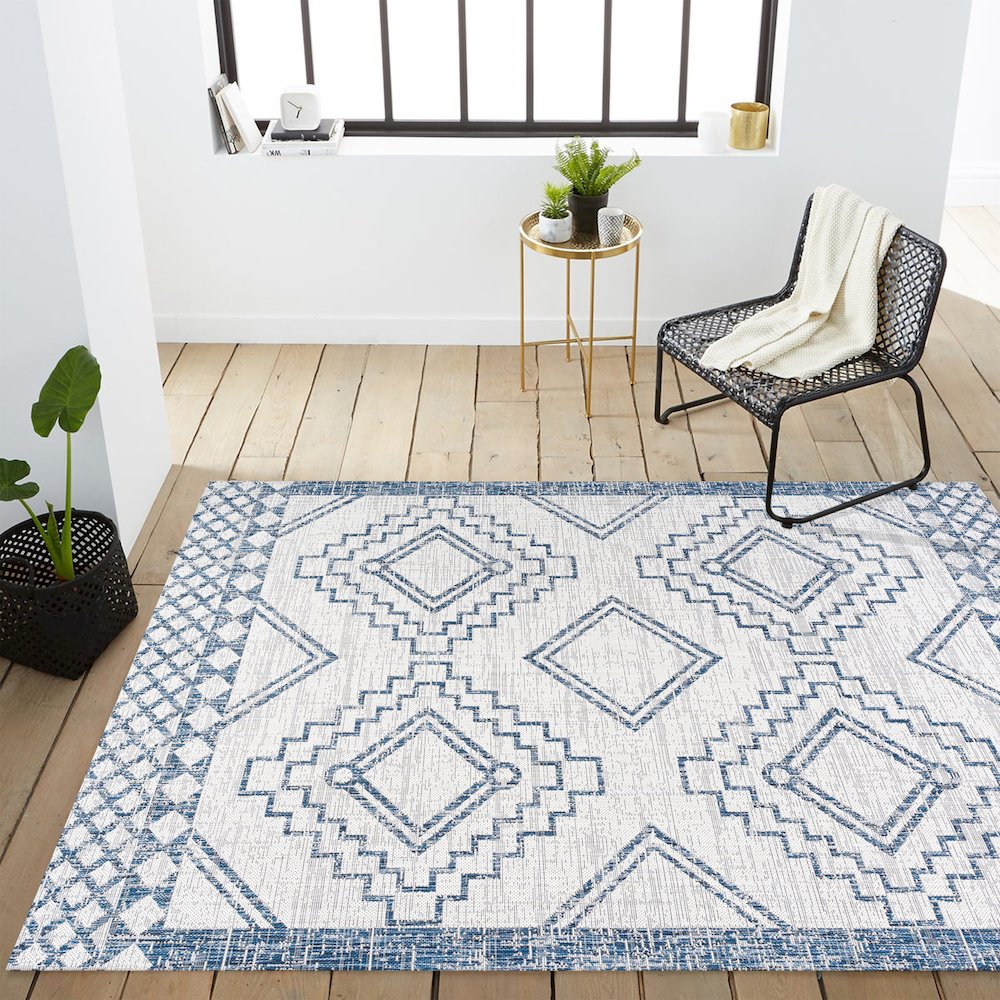 Marokko Diamond Tribal Medallion Indoor/Outdoor Area Rug. Picture 16