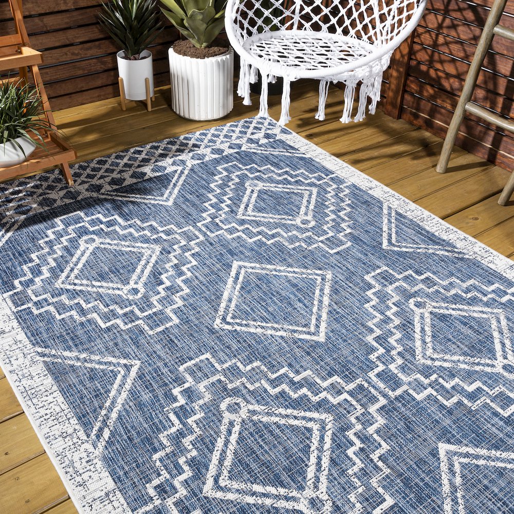 Marokko Diamond Tribal Medallion Indoor/Outdoor Area Rug. Picture 9