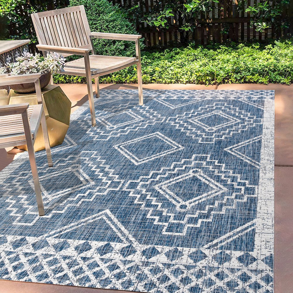 Marokko Diamond Tribal Medallion Indoor/Outdoor Area Rug. Picture 6