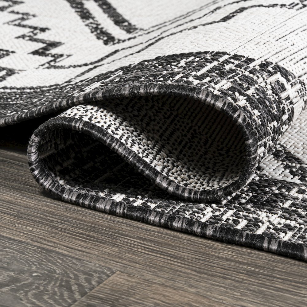 Marokko Diamond Tribal Medallion Indoor/Outdoor Area Rug. Picture 8