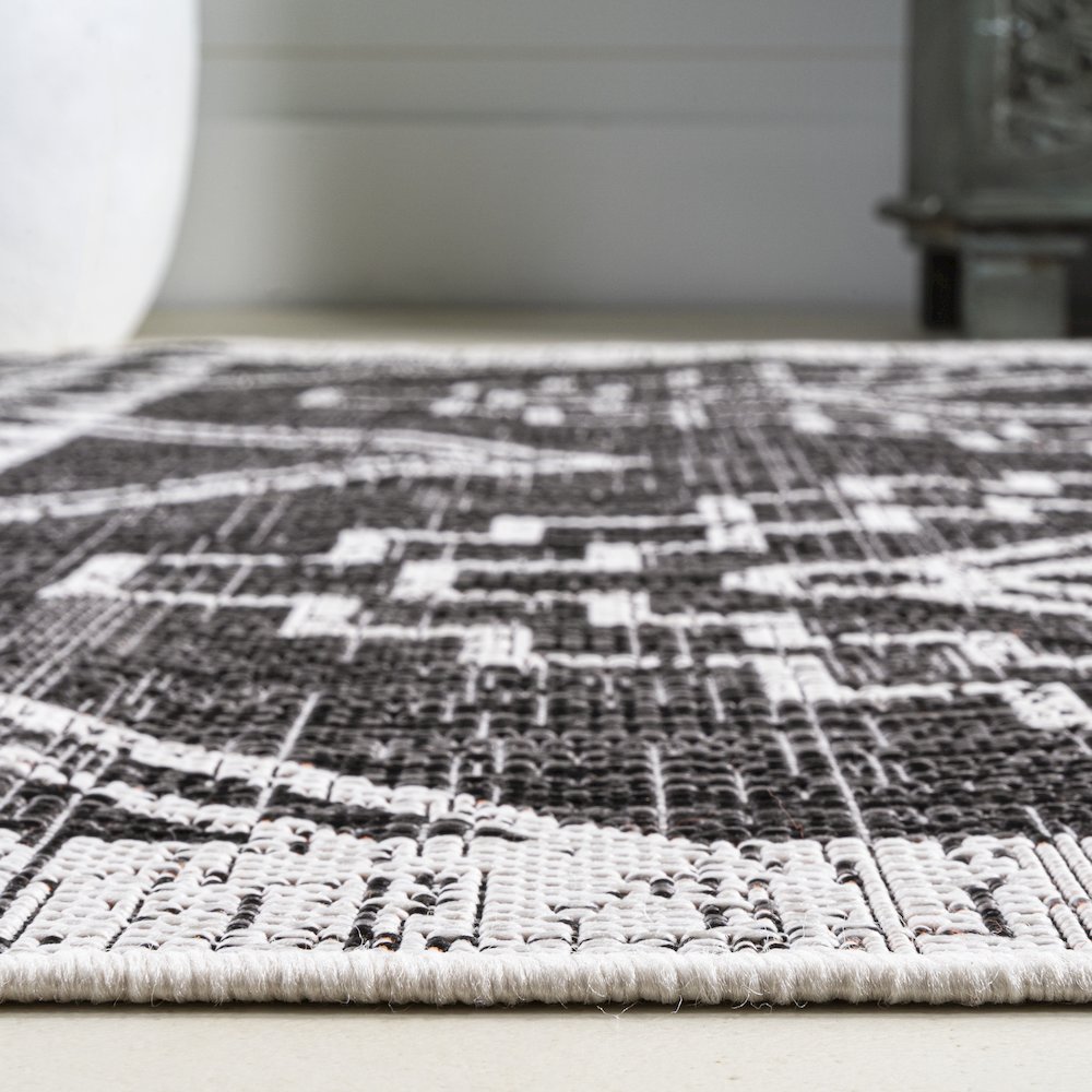 Marokko Diamond Tribal Medallion Indoor/Outdoor Area Rug. Picture 9