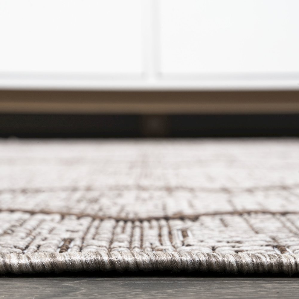 Carwa Tribal Diamond Trellis Indoor/Outdoor Area Rug. Picture 11