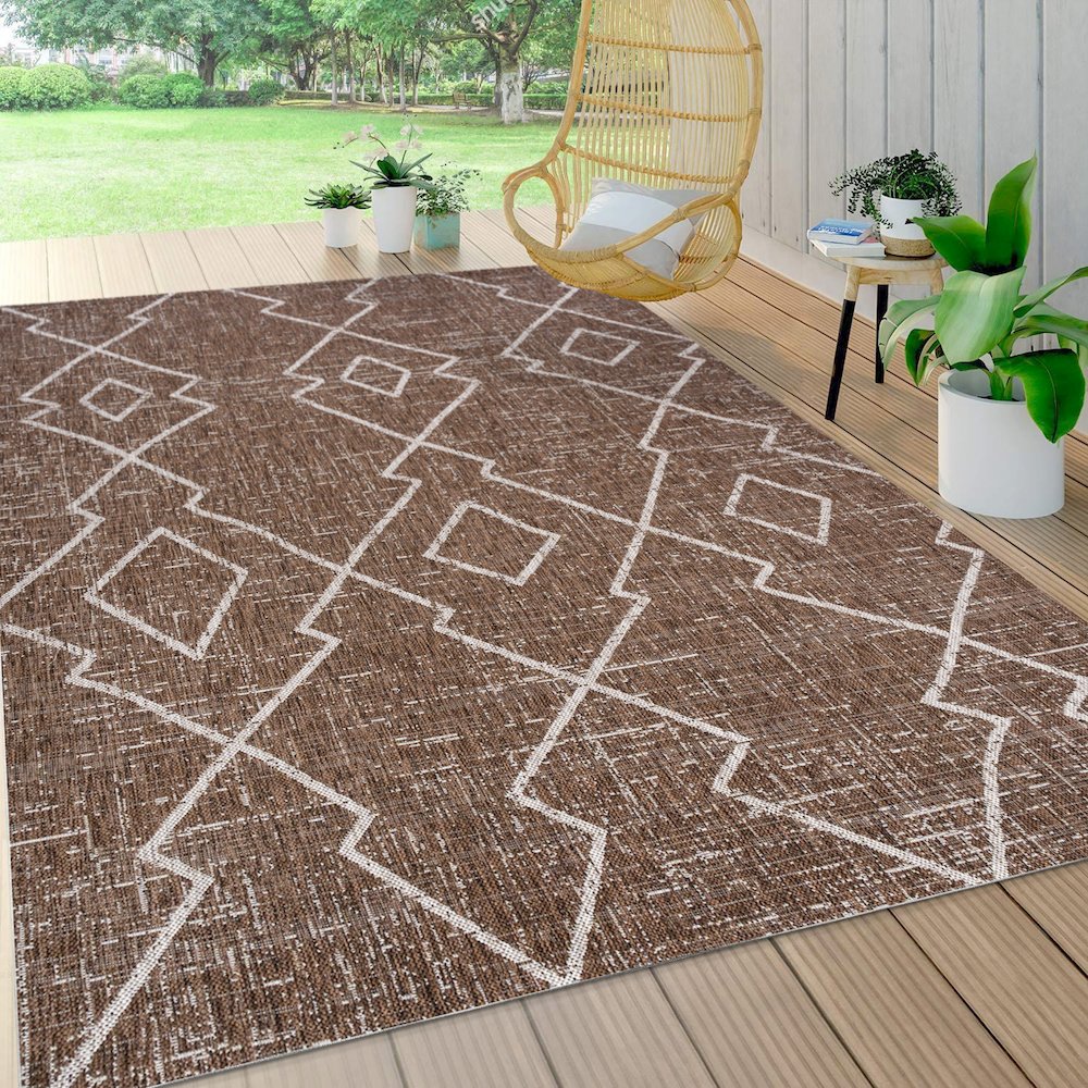 Carwa Tribal Diamond Trellis Indoor/Outdoor Area Rug. Picture 6
