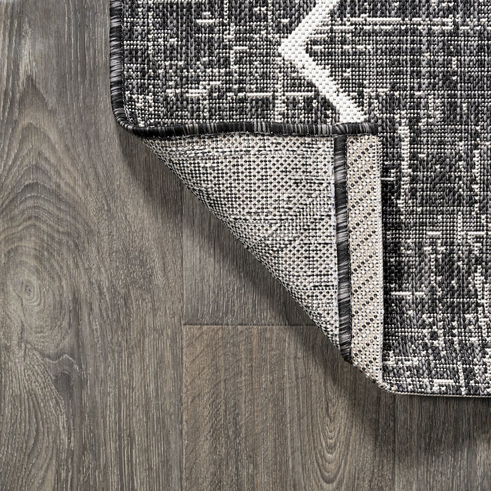 Carwa Tribal Diamond Trellis Indoor/Outdoor Area Rug. Picture 3