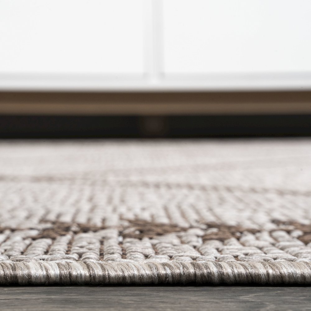Derya Tribal Diamond Trellis Indoor/Outdoor Area Rug. Picture 11