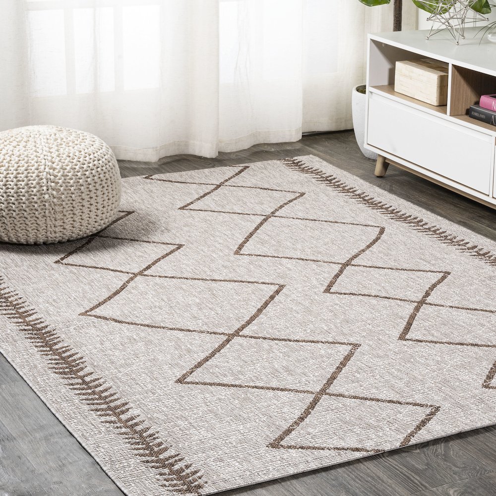 Derya Tribal Diamond Trellis Indoor/Outdoor Area Rug. Picture 2