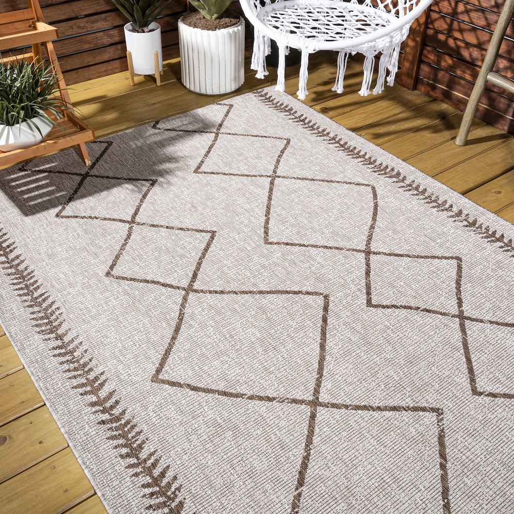 Derya Tribal Diamond Trellis Indoor/Outdoor Area Rug. Picture 9