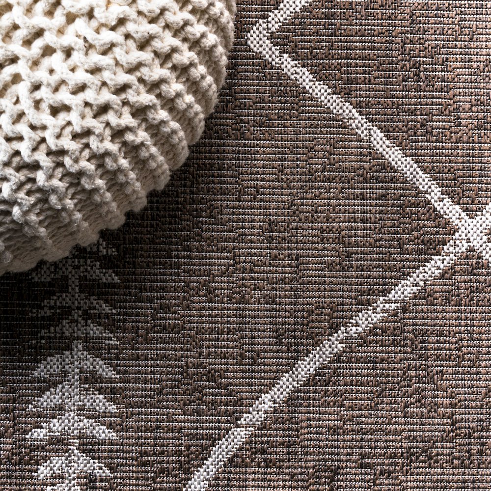 Derya Tribal Diamond Trellis Indoor/Outdoor Area Rug. Picture 4