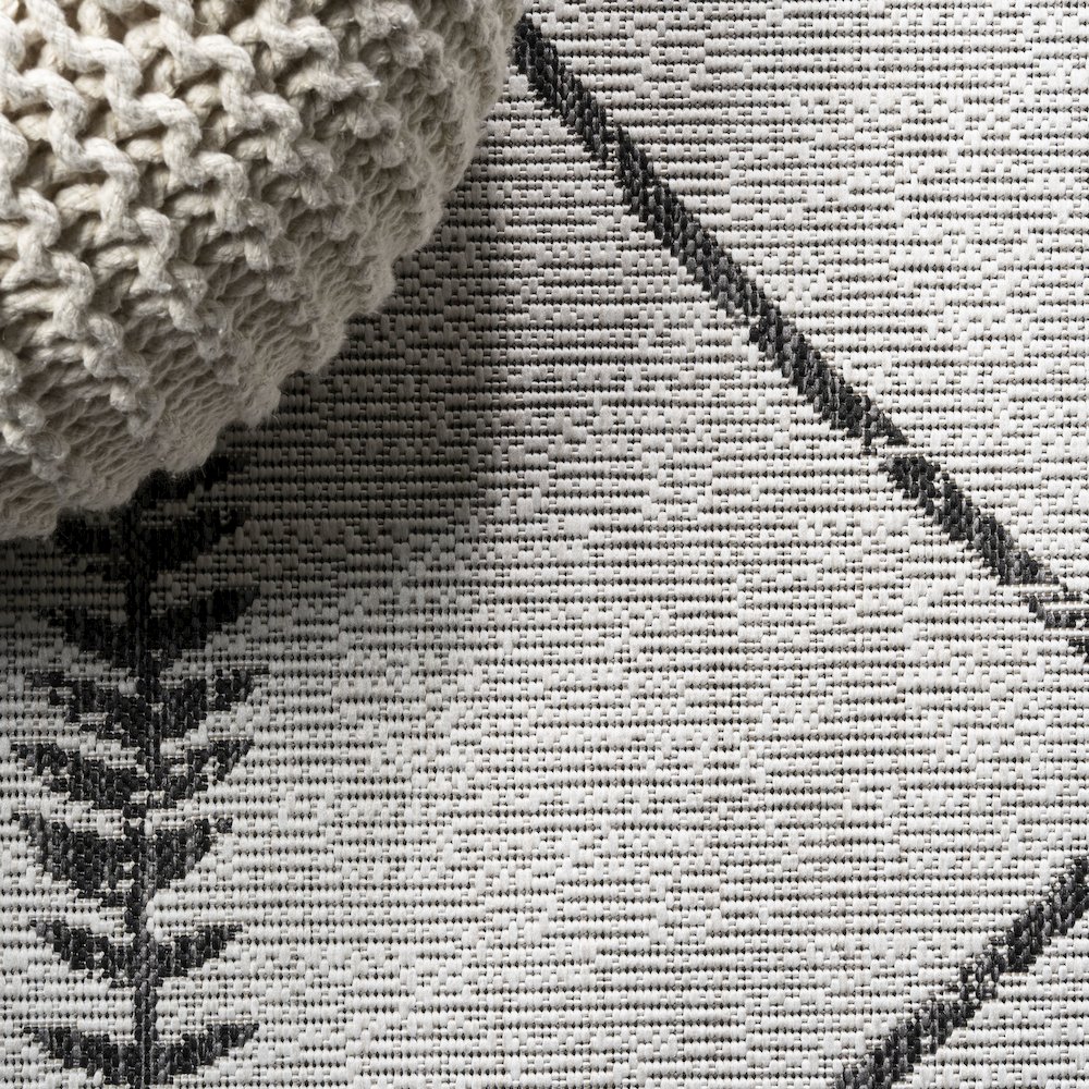 Derya Tribal Diamond Trellis Indoor/Outdoor Area Rug. Picture 4