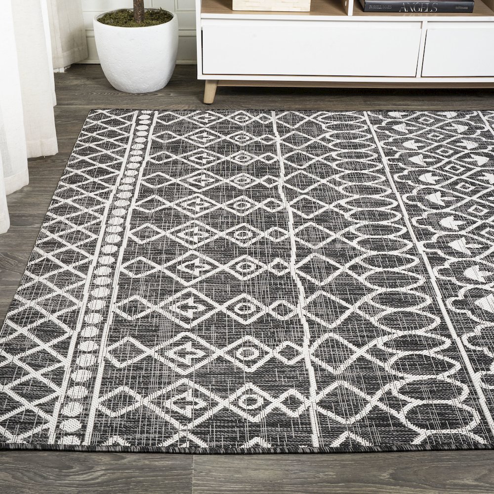 Kafel Tribal Bohemian Indoor/Outdoor Area Rug. Picture 3