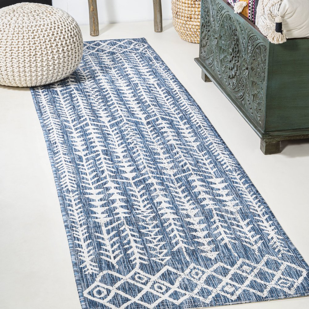 Tokay Bohemian Geometric Indoor/Outdoor Area Rug. Picture 2