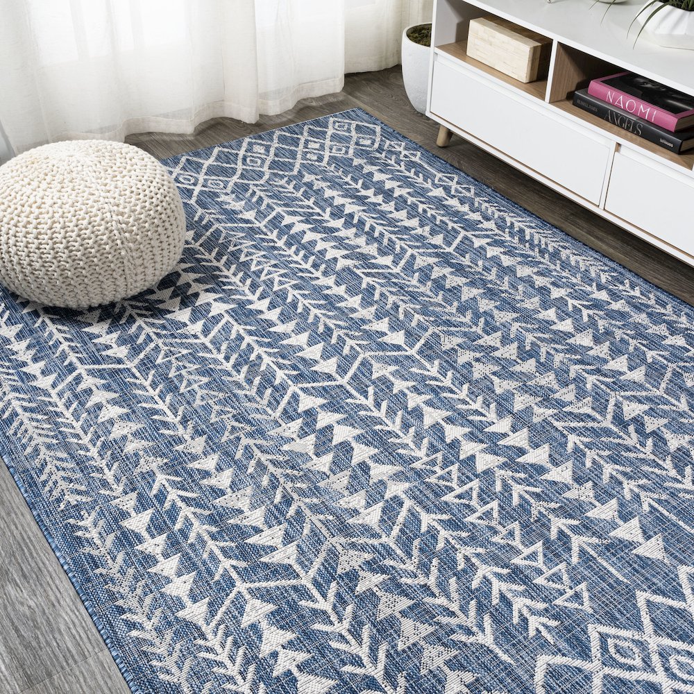Tokay Bohemian Geometric Indoor/Outdoor Area Rug. Picture 4