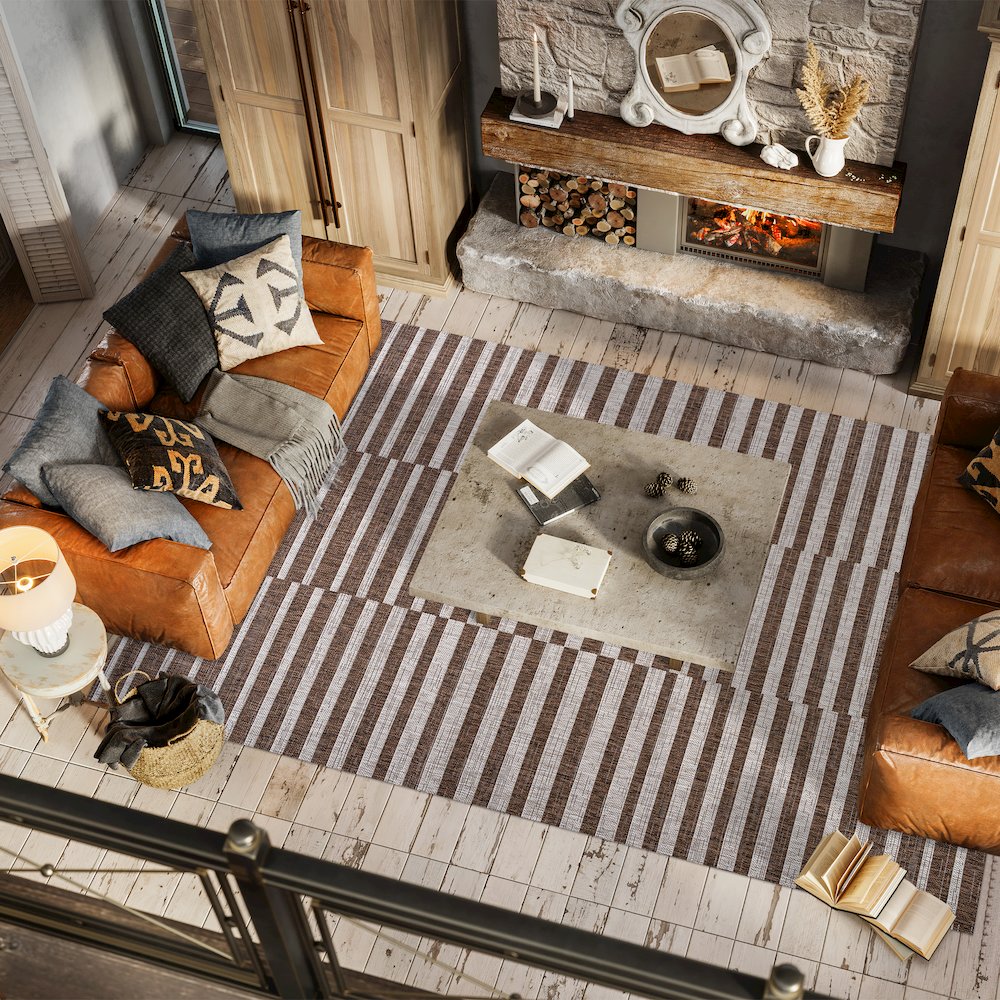 Sukie Modern Offset Stripe Indoor/Outdoor Area Rug. Picture 5