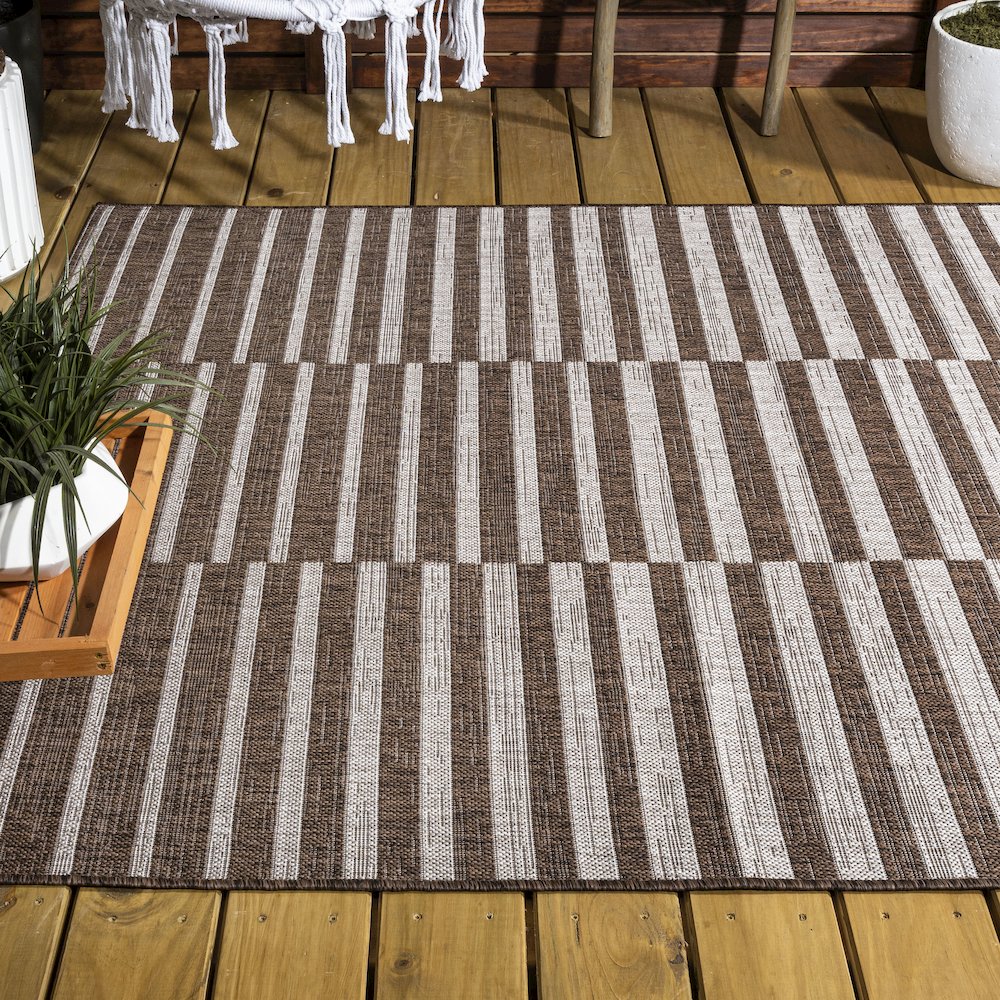 Sukie Modern Offset Stripe Indoor/Outdoor Area Rug. Picture 8