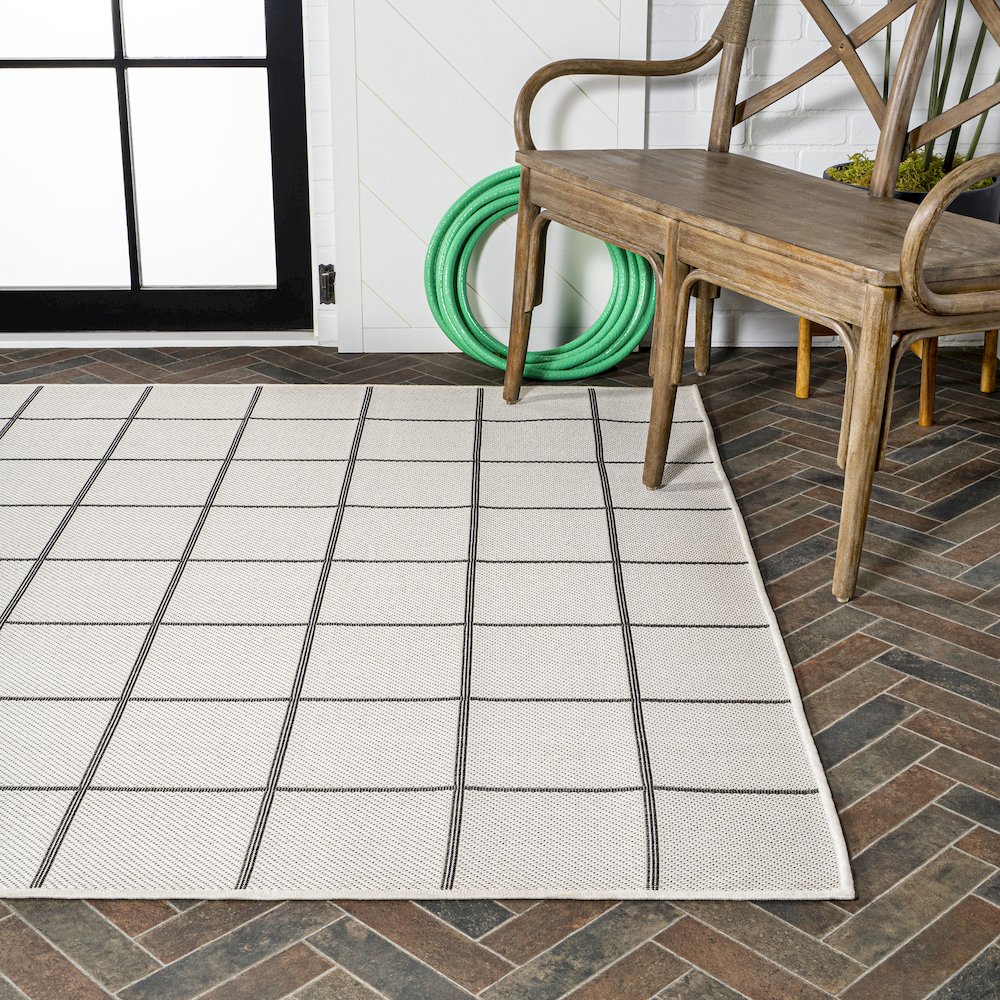 Grid Modern Squares Indoor/Outdoor Area Rug. Picture 7