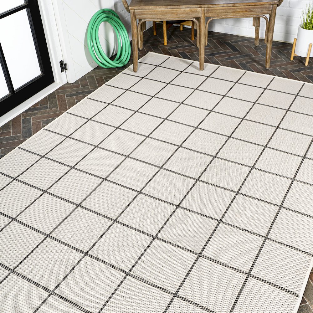 Grid Modern Squares Indoor/Outdoor Area Rug. Picture 8