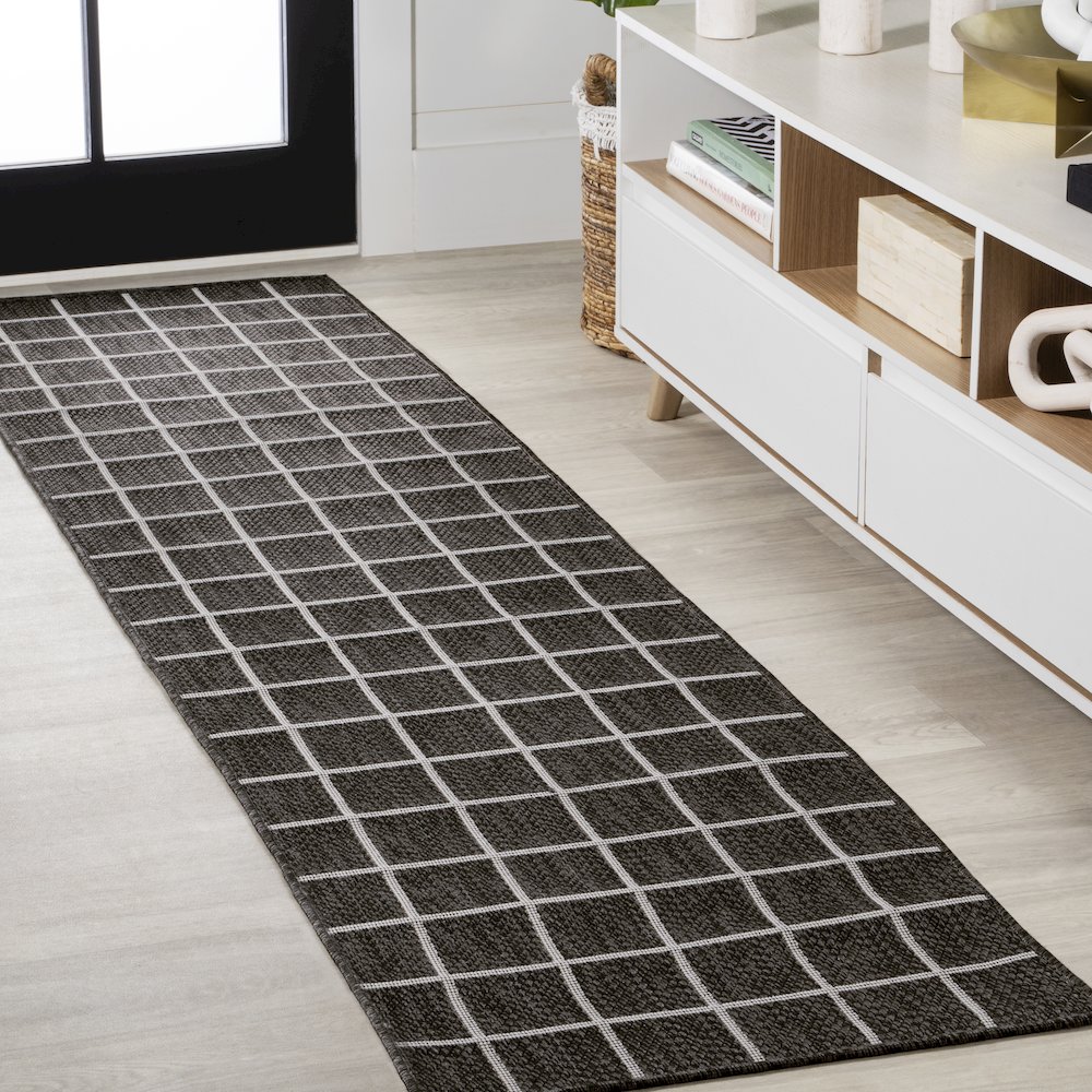 Grid Modern Squares Indoor/Outdoor Area Rug. Picture 2