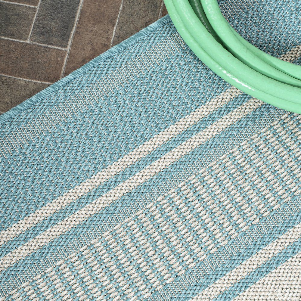 Haynes Modern Double Stripe Indoor/Outdoor Area Rug. Picture 4