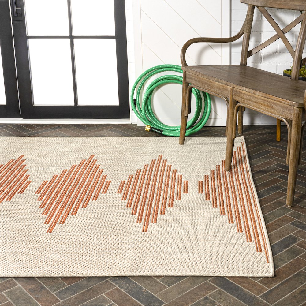 Vinales Diamond Stripe Indoor/Outdoor Area Rug. Picture 7
